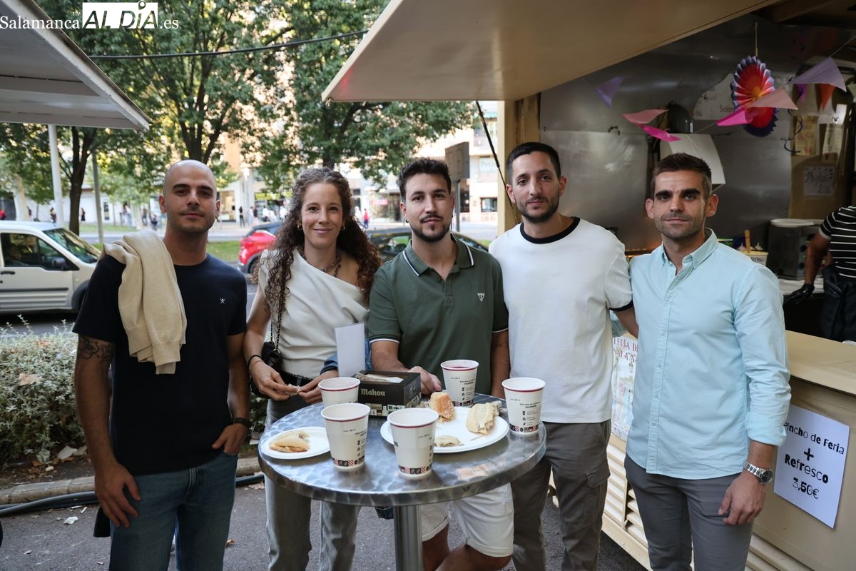 GALERÍA DE FOTOS | Las casetas de La Alamedilla disfrutan de un sábado de gran afluencia
