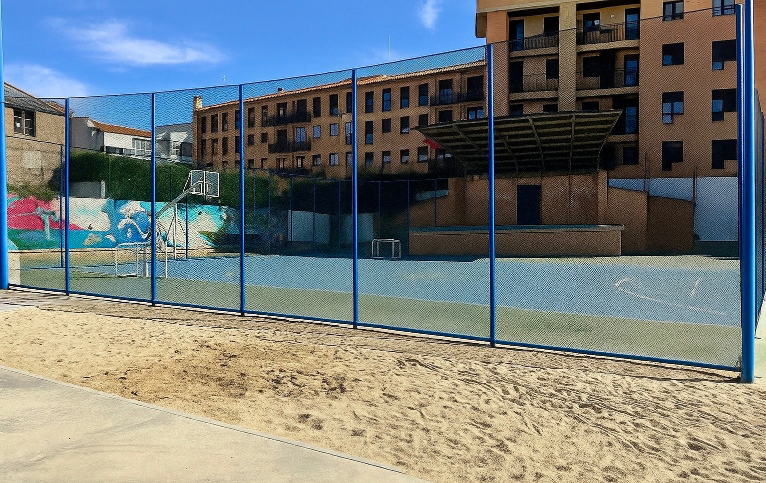 El Partido Popular propone al equipo de Gobierno la instalación de una valla protectora en el parque de La Huerta