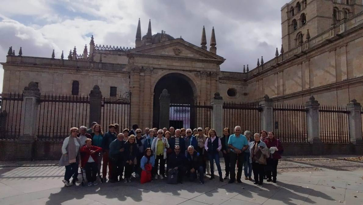 Fieles del Campo de Argañán disfrutan de una jornada de confraternización en Zamora