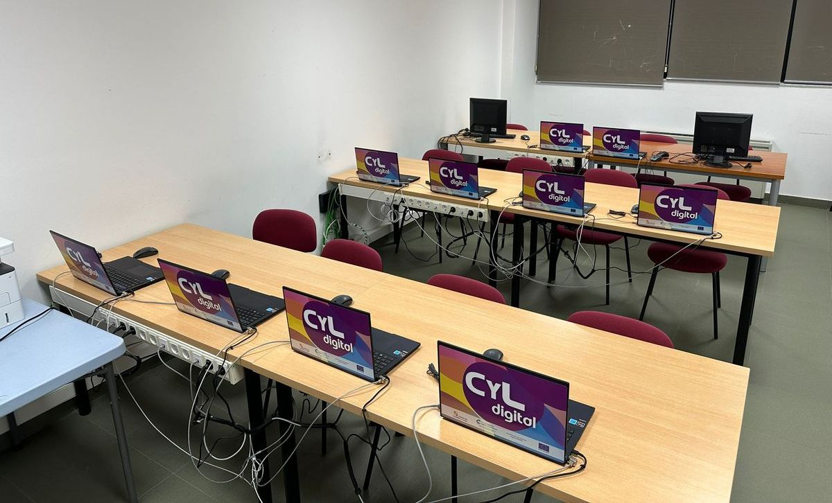 Nuevos cursos gratuitos de formación digital para personas de todas las edades en Villamayor