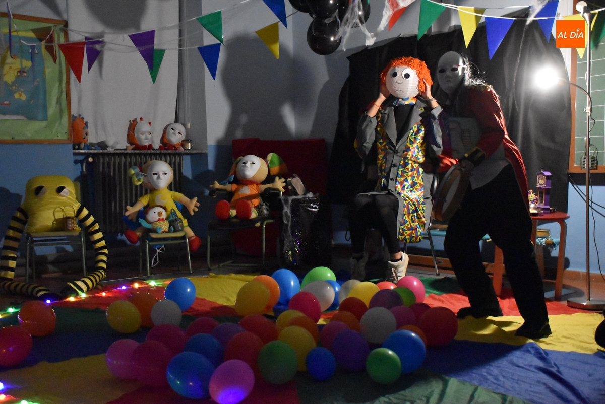 El Colegio San Francisco se convierte en ‘El Circo del Terror’ para festejar Halloween