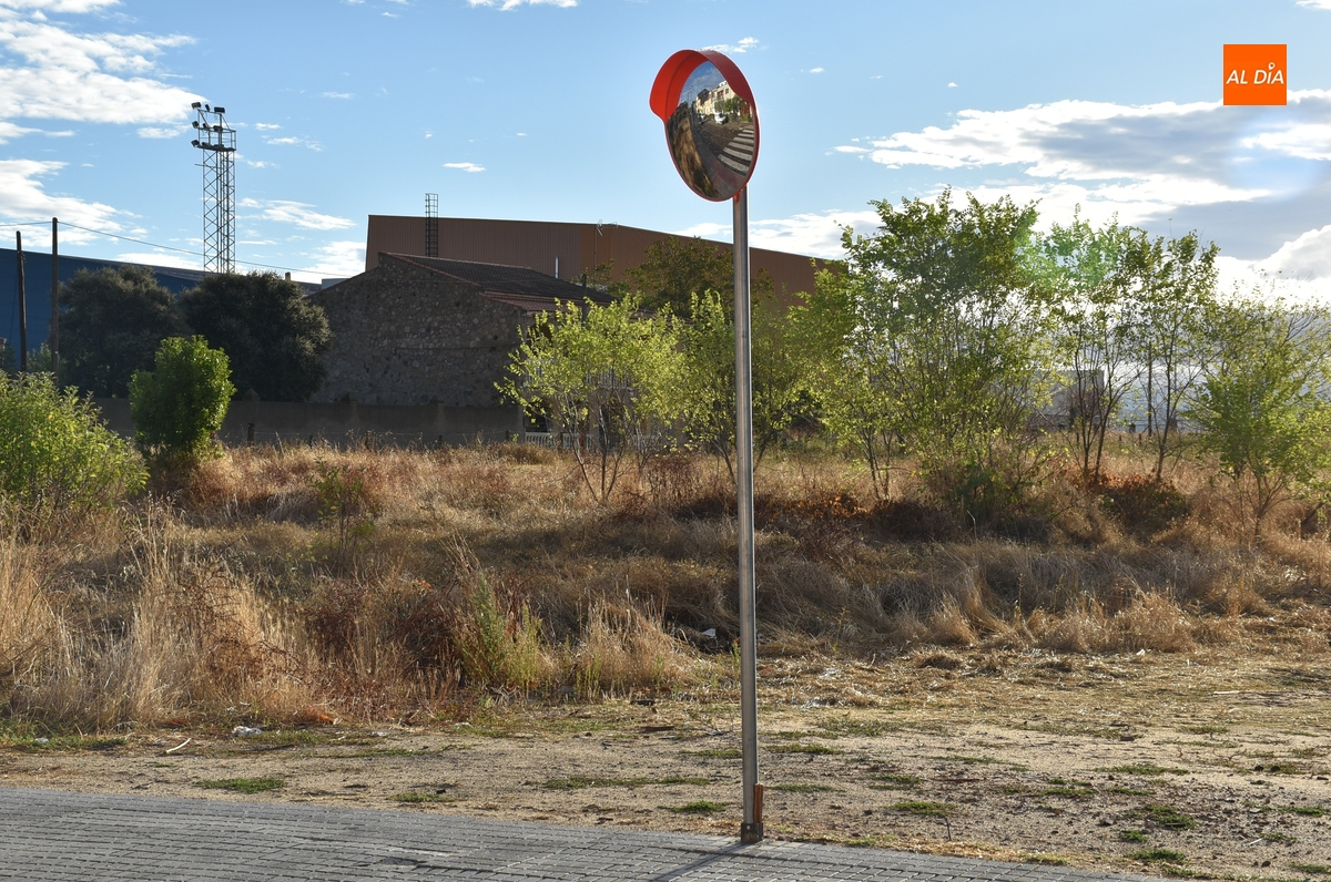 Las calles mirobrigenses incorporan una docena más de espejos convexos de seguridad vial