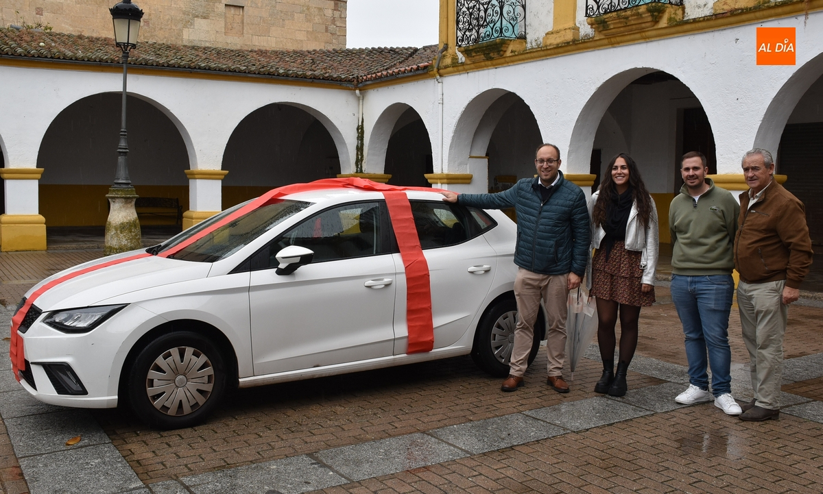 Afecir y el Ayuntamiento repiten la iniciativa de sortear un coche en Navidad añadiendo más regalos