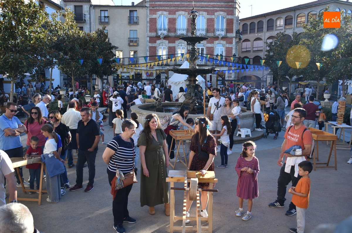 La Feria Medieval se expande con éxito a la Plazuela del Buen Alcalde