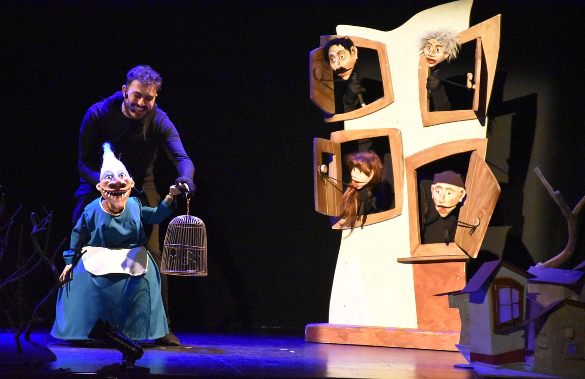 ‘La Bruja Rechinadientes’ de Katua&Galea Teatro se lleva uno de los Premios Artes Escénicas de CyL