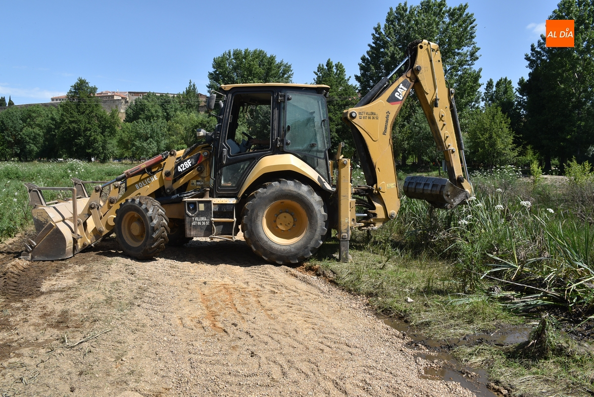 El Ayuntamiento adquirirá una retroexcavadora por un máximo de 170.610€