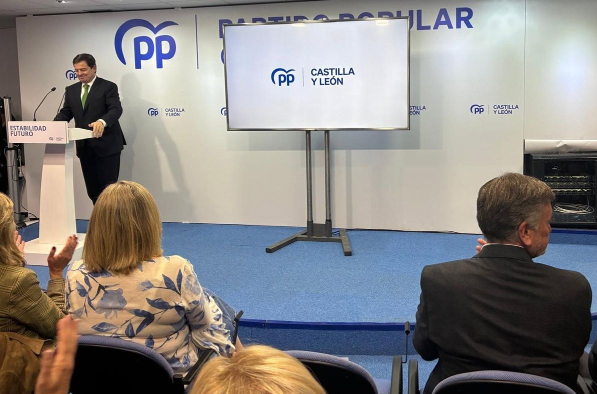 Mañueco culpa a PSOE y Vox de intentar hurtar del debate de las cuentas con ruido para sacar rédito electoral