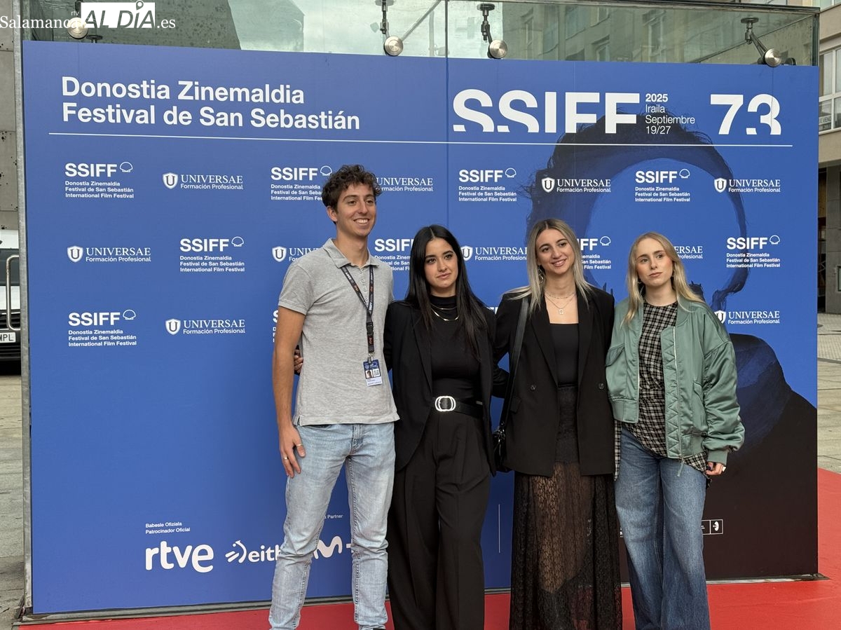 Estudiantes de la Pontificia de Salamanca ganan un premio en el Festival de Cine de San Sebastián por su corto Sillas