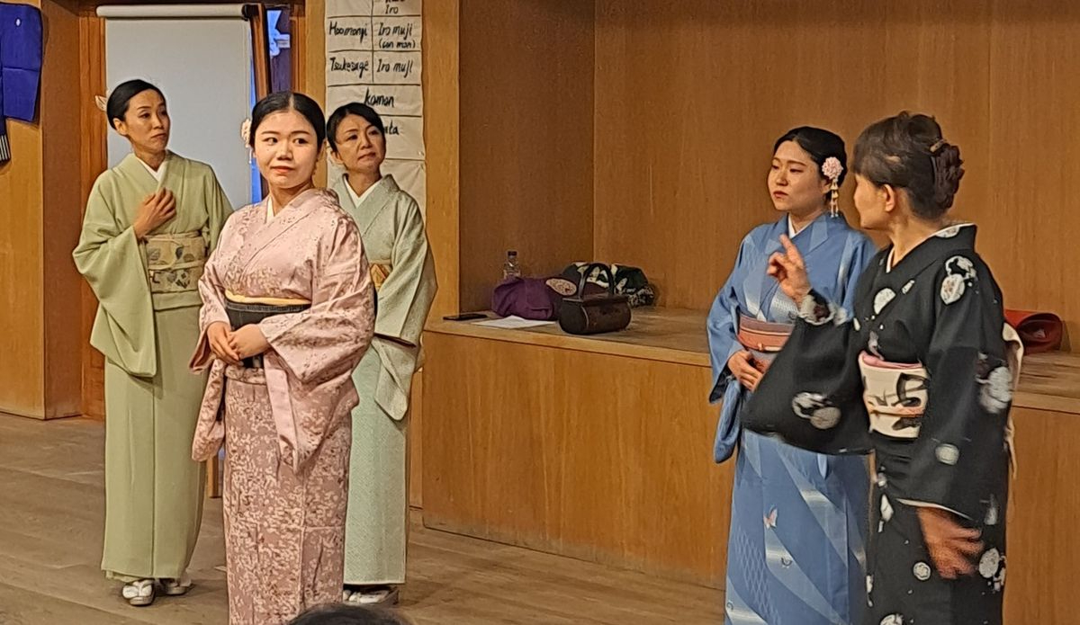 El Centro Hispano-Japonés ofrece talleres de Kirie y Temari, una charla sobre Haiku y cine en noviembre