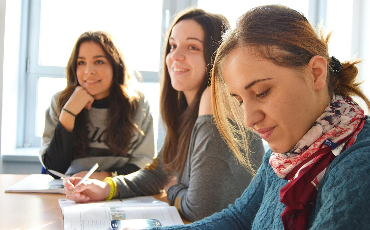 El programa Dinamiza Joven de noviembre ofrece actividades gratuitas para jóvenes en Salamanca
