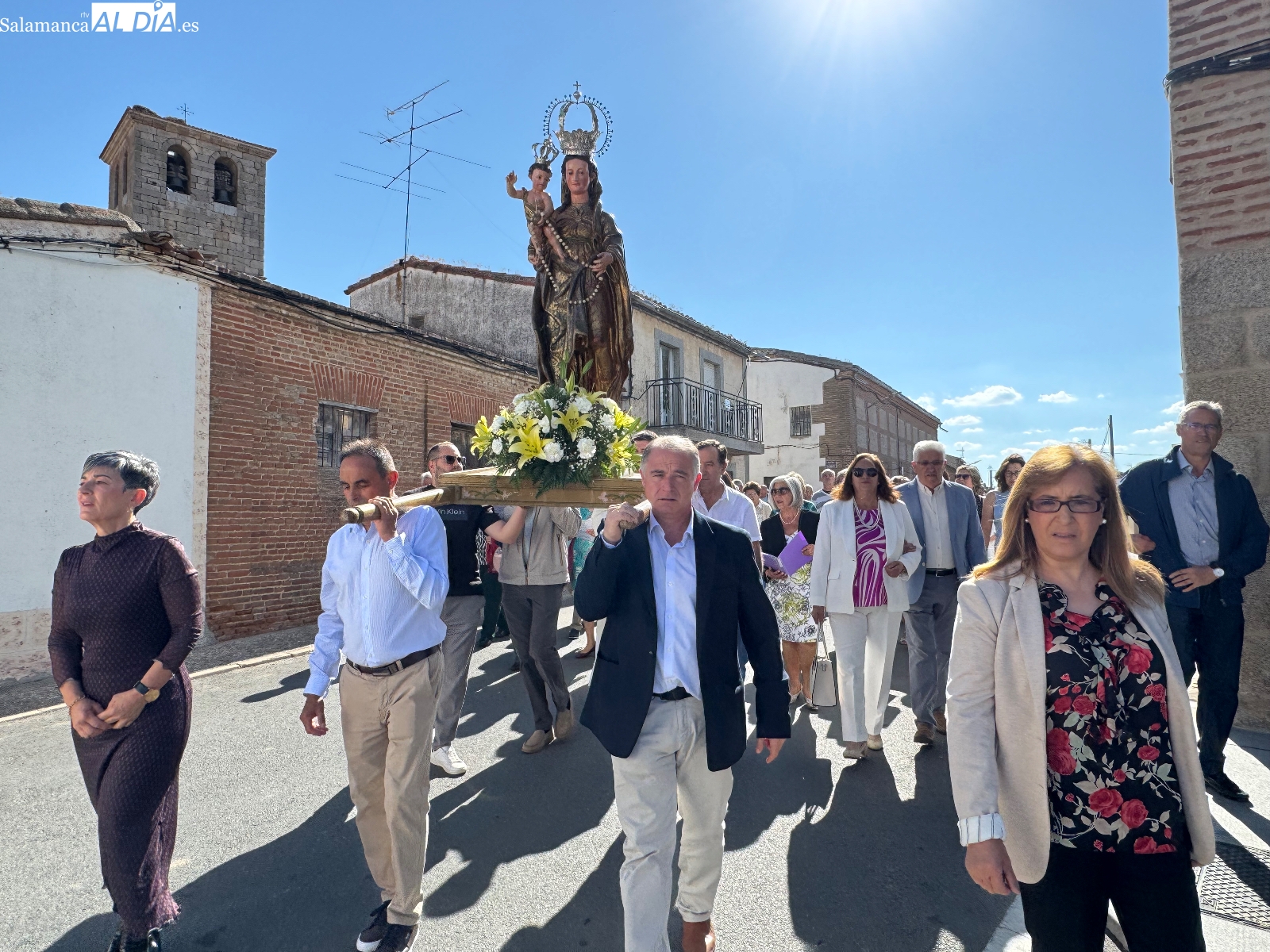 Mancera de Abajo celebra con fervor el día grande de sus ‘fiestas chicas’ en honor a la Virgen del Rosario