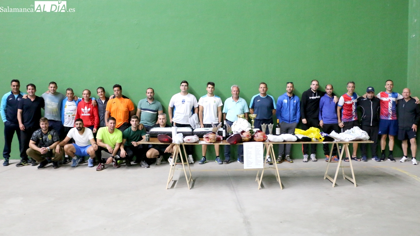 Vitigudino busca a las mejores raquetas para su XIV Campeonato de Frontenis