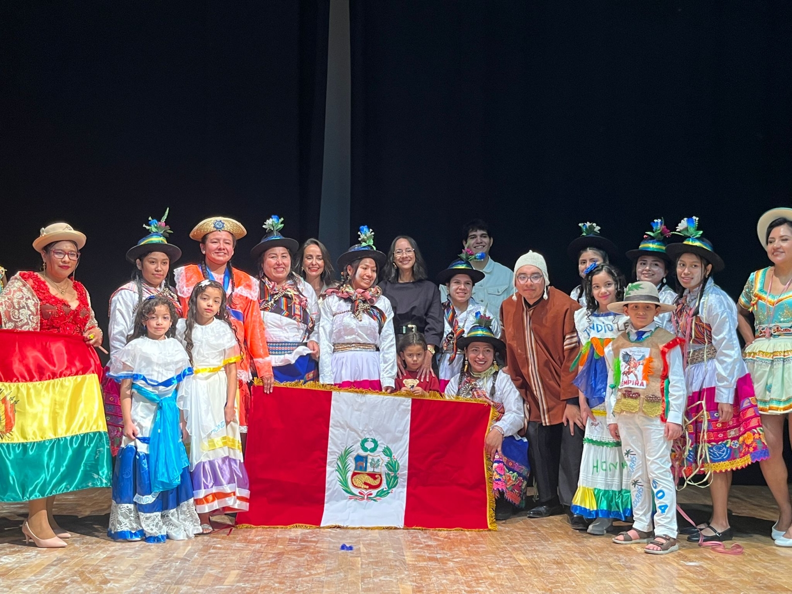FOTOS | La cultura de Bolivia y Perú une a Salamanca en una vibrante celebración de la hispanidad