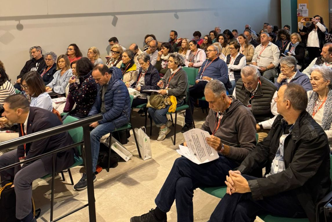 Mar Manzano y Domingo Matías participan en Palencia en las Jornadas Regionales de Cáritas