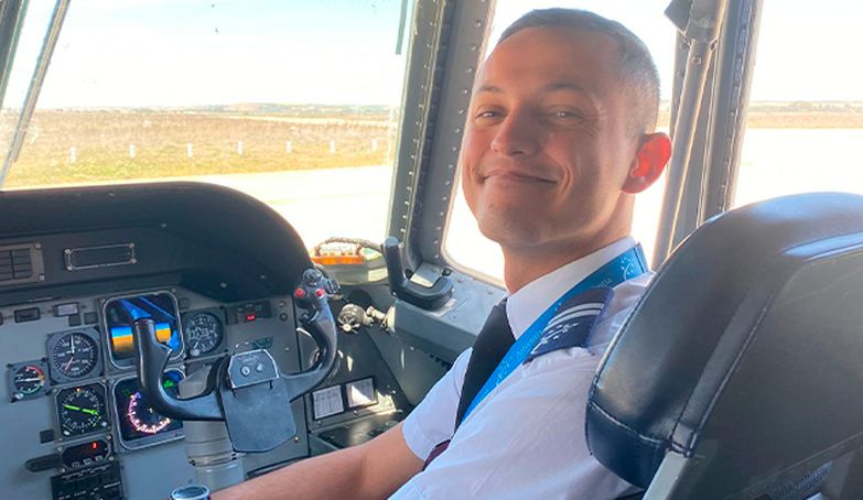 Un alumno de Adventia-USAL gana un premio nacional de pilotos por su TFG sobre salud mental