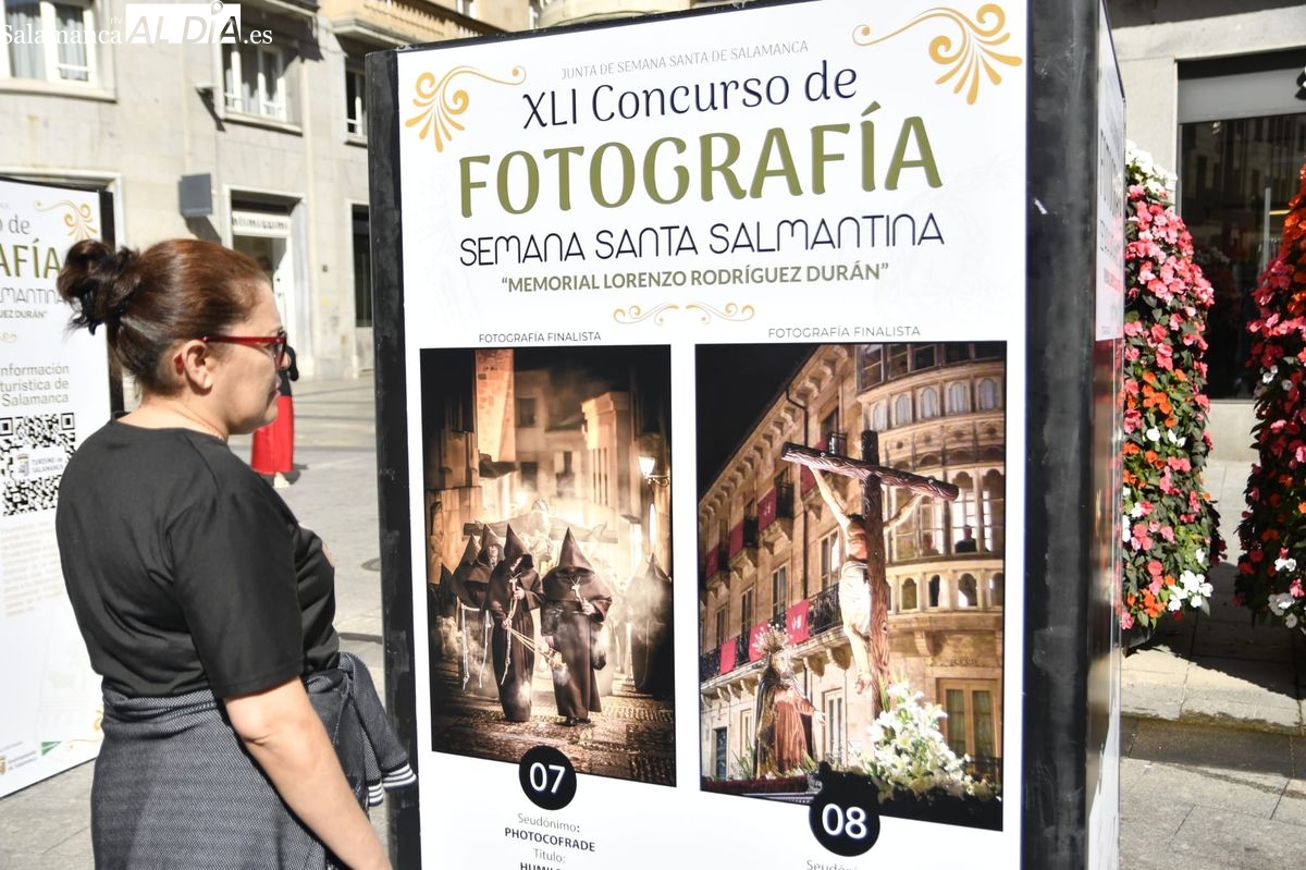 FOTOS | xpuestas en el centro de Salamanca las 40 fotografías candidatas al cartel de la Semana Santa 2026