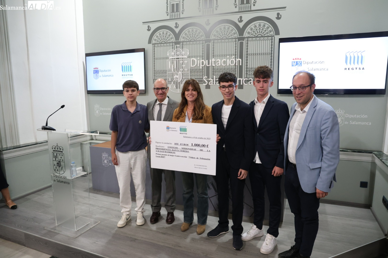 Rodrigo González, Alejandro Vicente y Ramón Sastre logran la 2ª plaza en el Concurso de Tributos