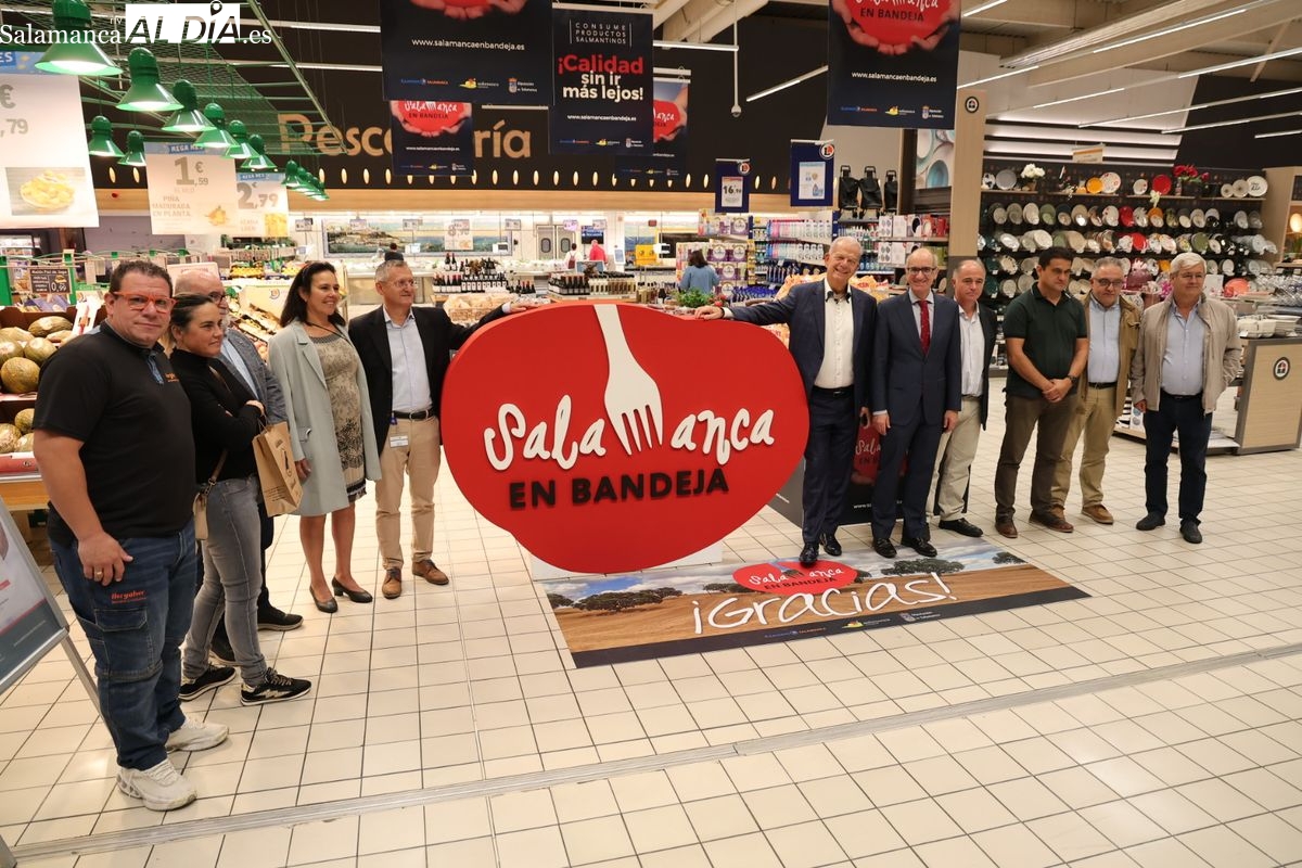 FOTOS | Salamanca en Bandeja despliega sus productos locales en E.Leclerc
