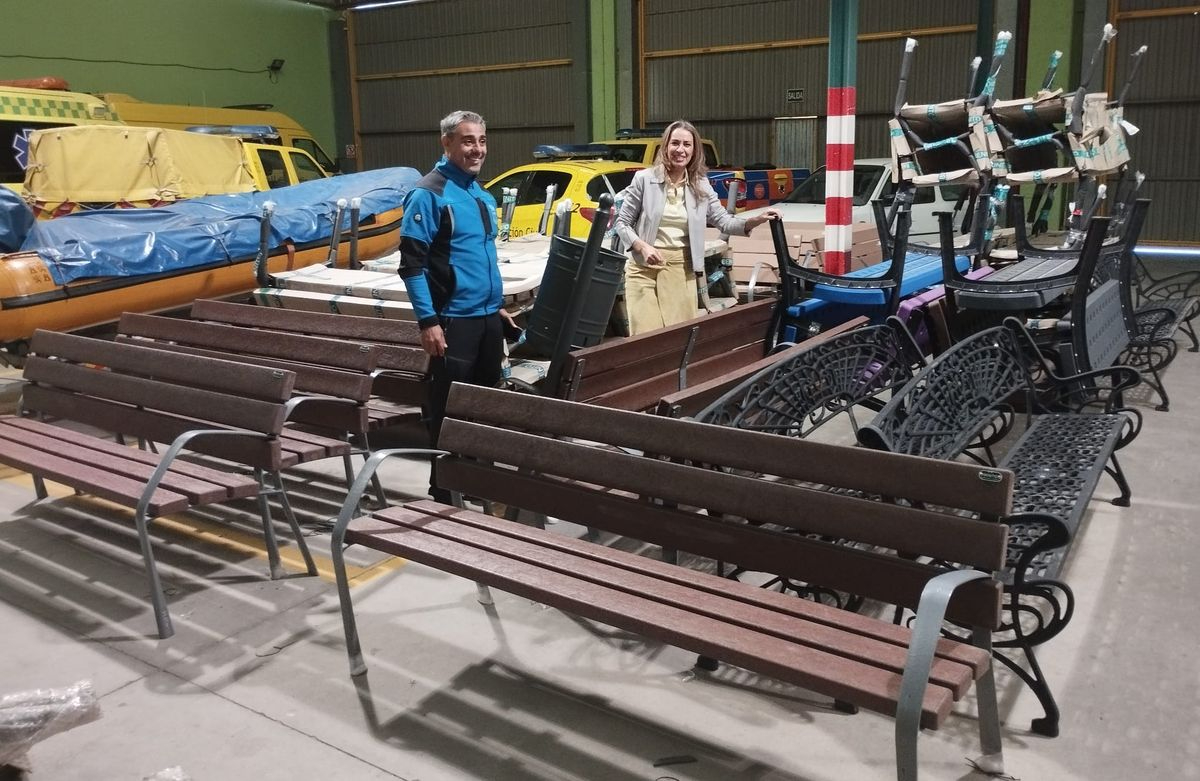 Santa Marta renueva el mobiliario urbano de Valdelagua, Fontanica y la avenida Segovia