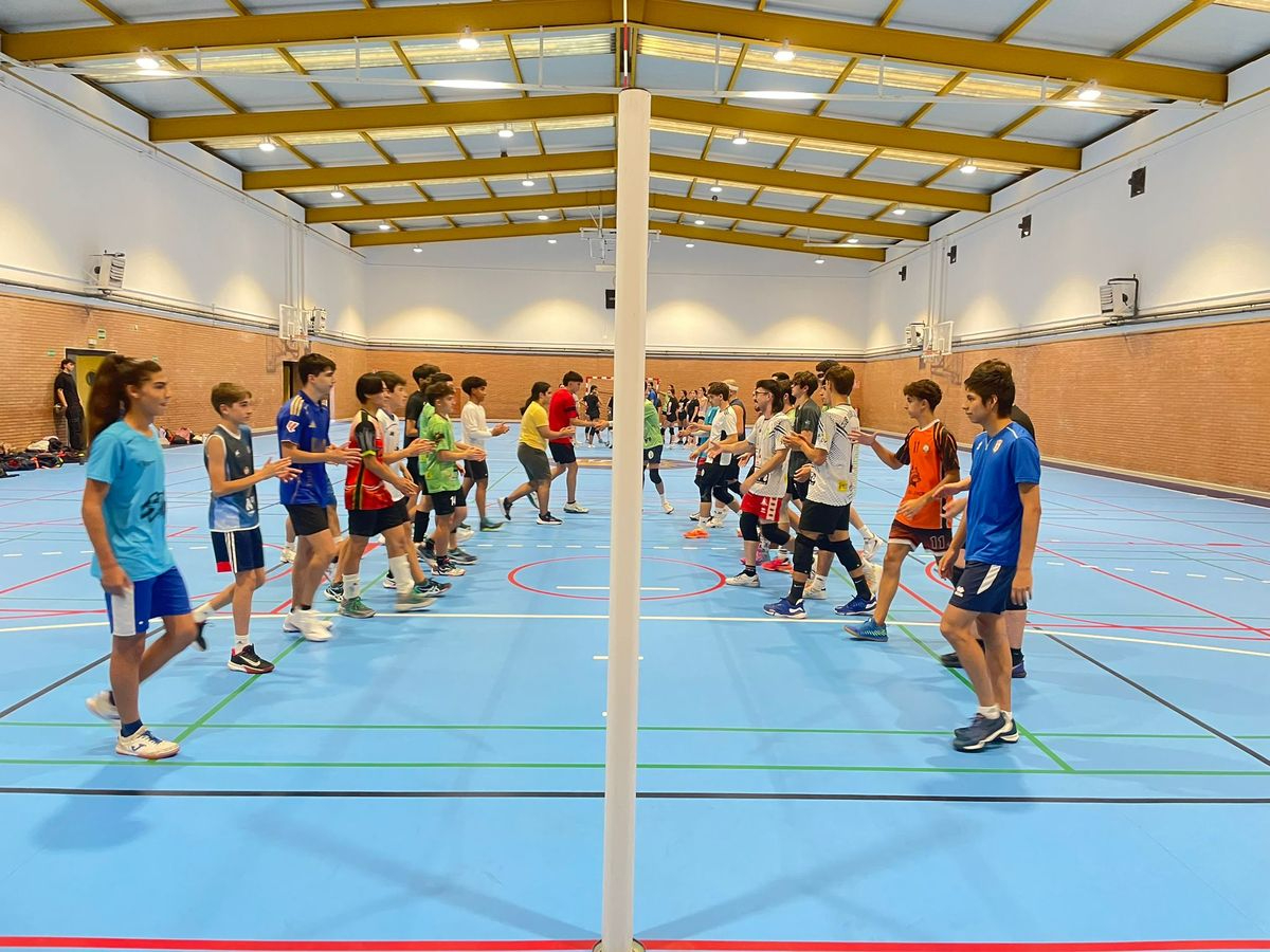Primeros partidos de preparación para el Club Voleibol Salamanca 