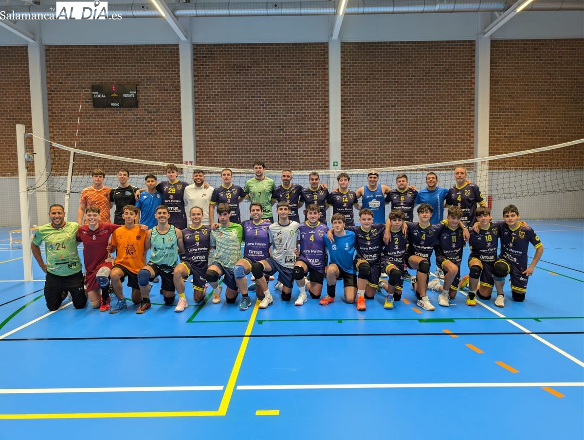 Test de pretemporada para el Voleibol Salamanca en Ávila