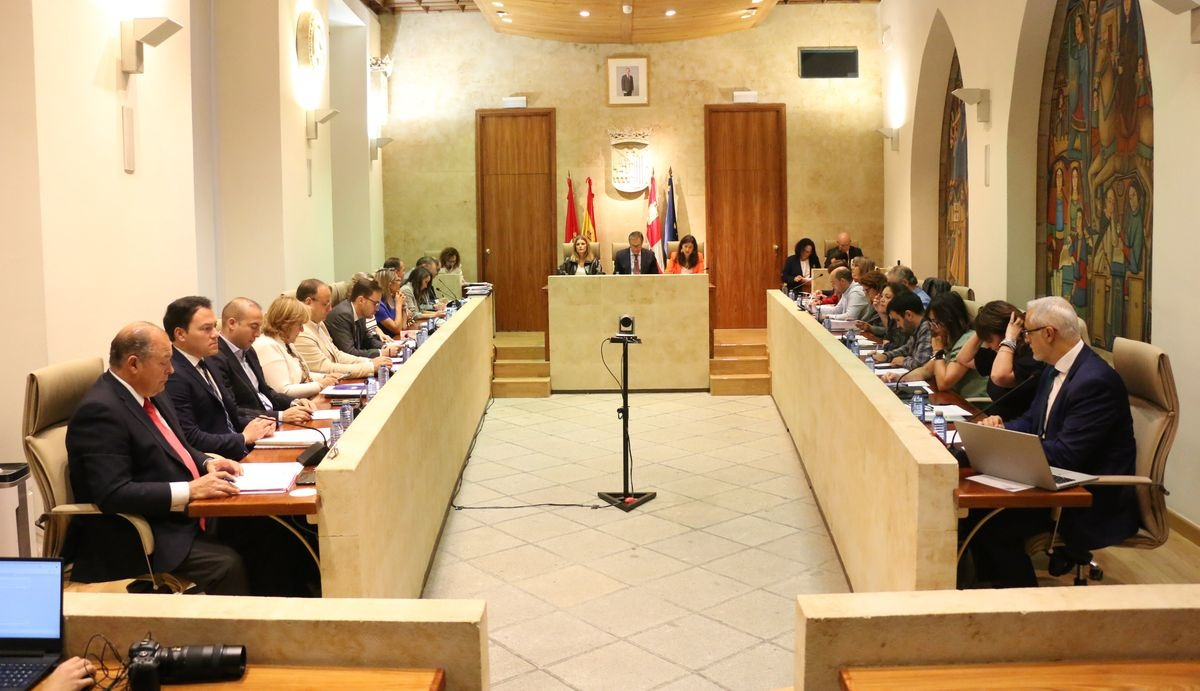 Salamanca congela sus cinco grandes impuestos por duodécimo año consecutivo pero ajusta la tasa de basuras por imperativo legal