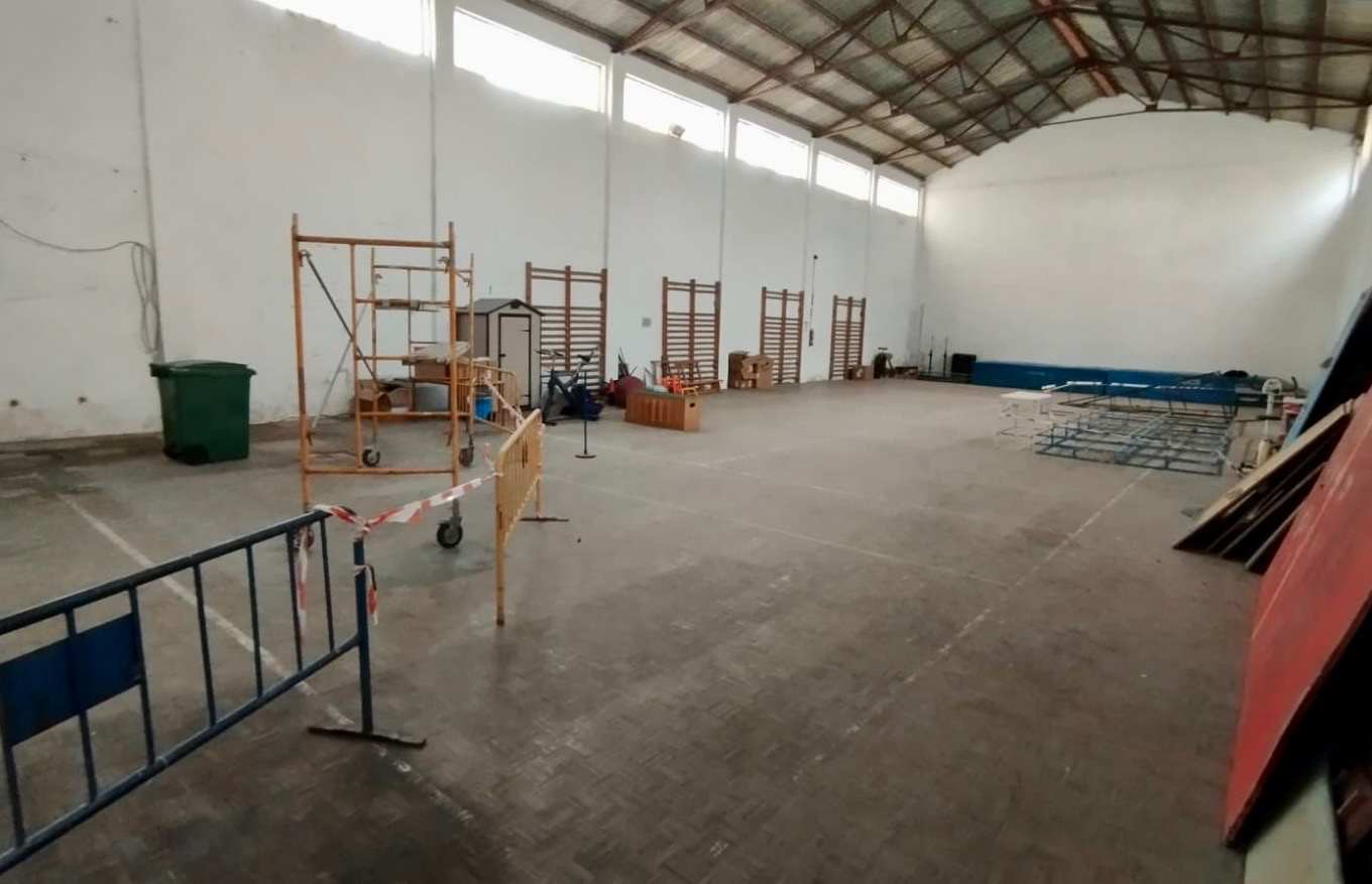 El Partido Popular presenta a debate una moción para defender el uso polivalente del pabellón municipal y evitar su transformación en una pista de pádel