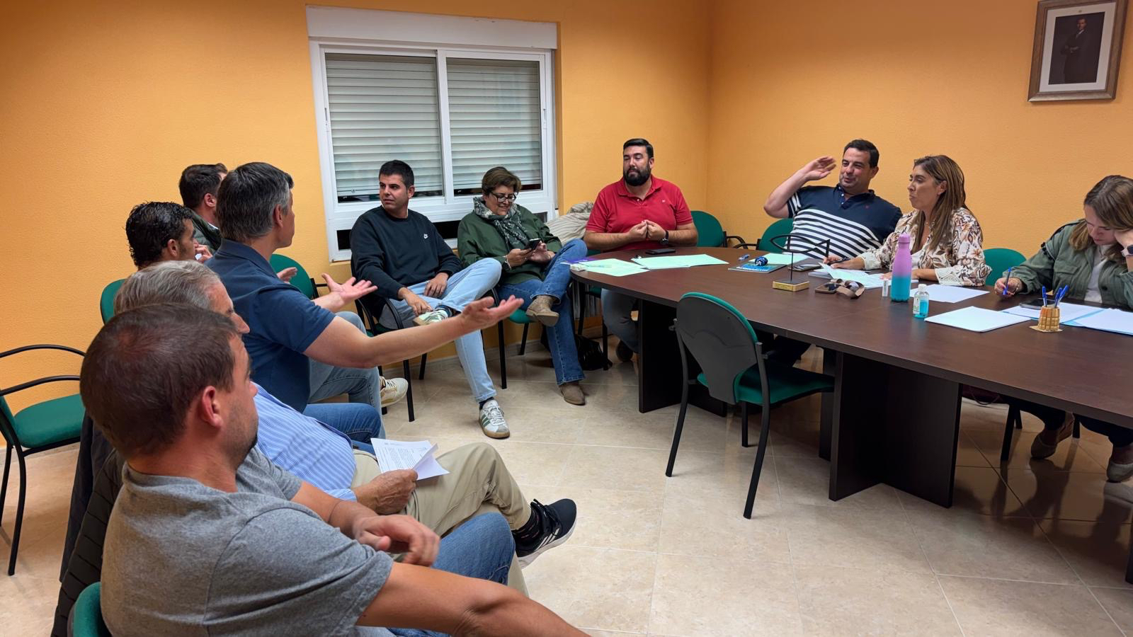 Tensión y hasta gritos en un acalorado Pleno en la Mancomunidad, saldado con mayoría para cambiar estatutos y plantear asumir la extinción de incendios