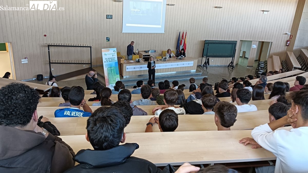 Un ejército de 161 escolares planta cara al acoso en Salamanca de la mano de Fundaneed