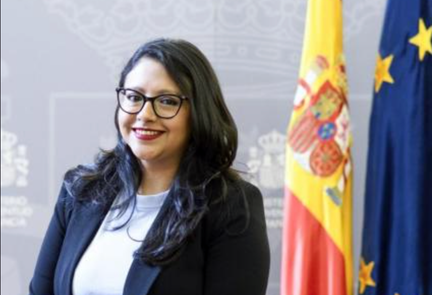 La directora general del INJUVE mantiene un encuentro con los jóvenes de Terradillos este miércoles