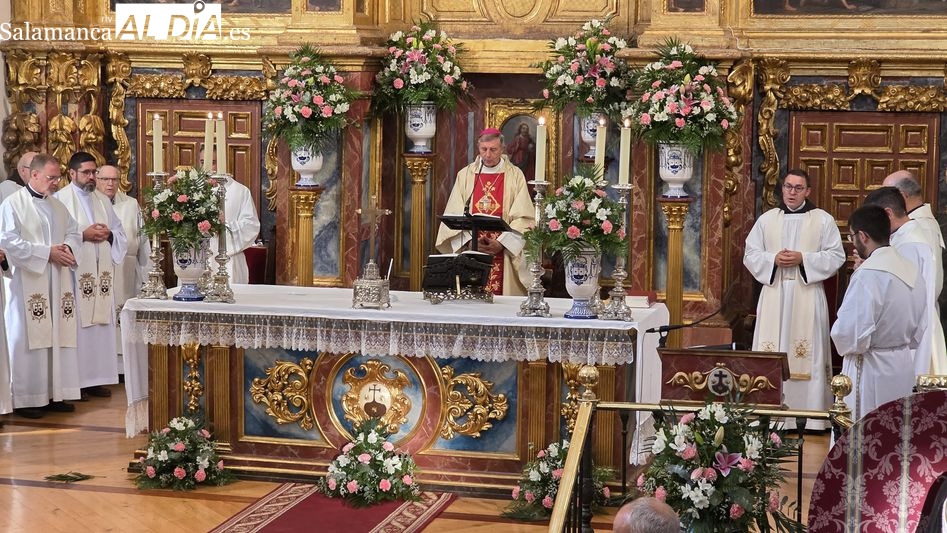 Retana llama en Alba de Tormes a ser custodios del legado de la santa