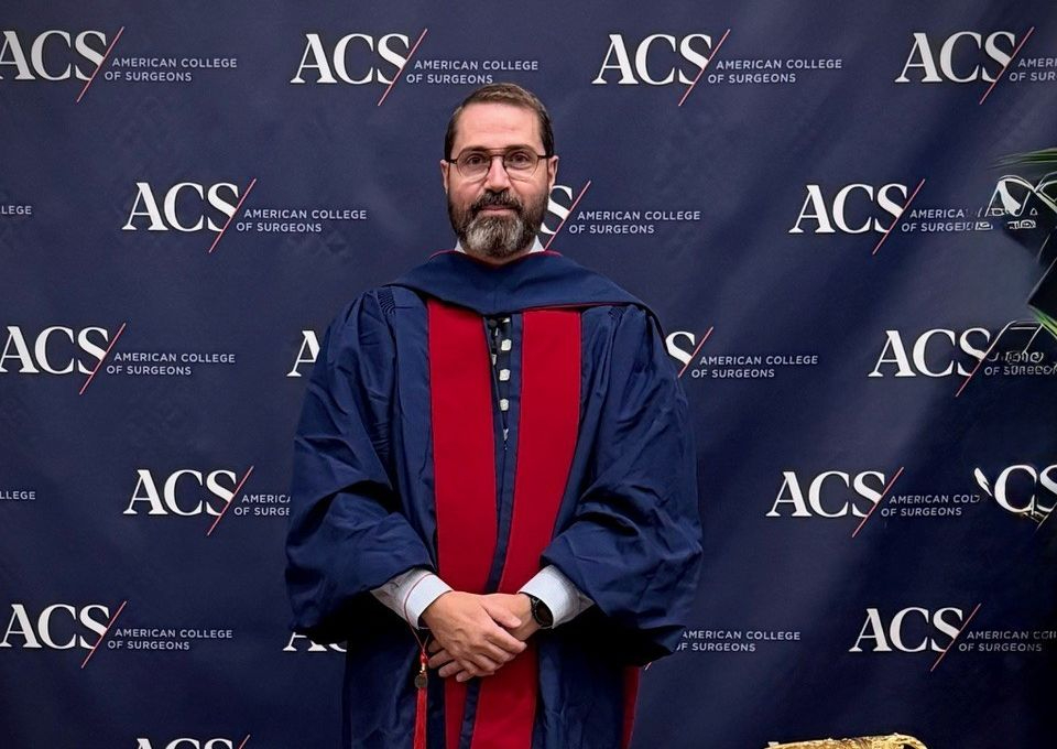 Un cirujano de Salamanca entra en la élite mundial de la medicina tras su nombramiento en Chicago