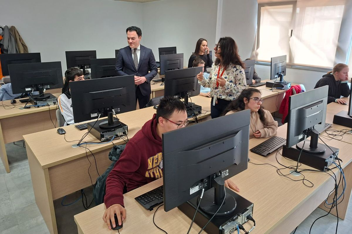 Más de 1.700 escolares salmantinos se forman en robótica, drones, impresión 3D, realidad virtual y programación