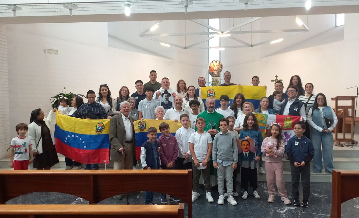 La comunidad venezolana de Salamanca celebra la canonización de sus dos primeros santos