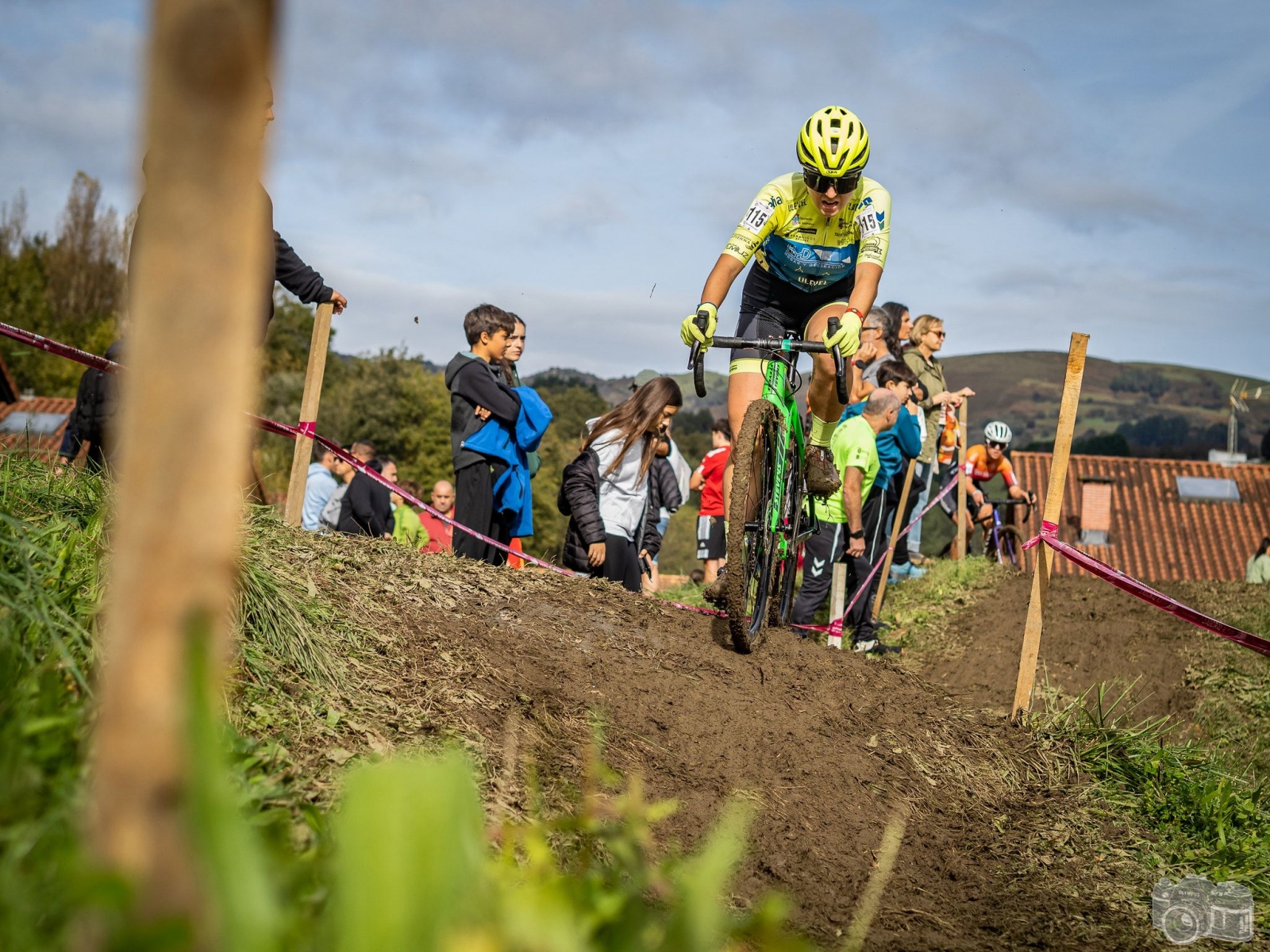 El HyD - Ciudad de Salamanca compite en ciclocross en el País Vasco y en pista en Alicante