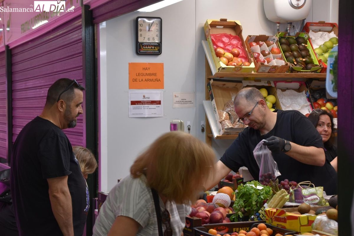 Consigue 10 euros de descuento en el Mercado de San Bernardo con la nueva campaña municipal