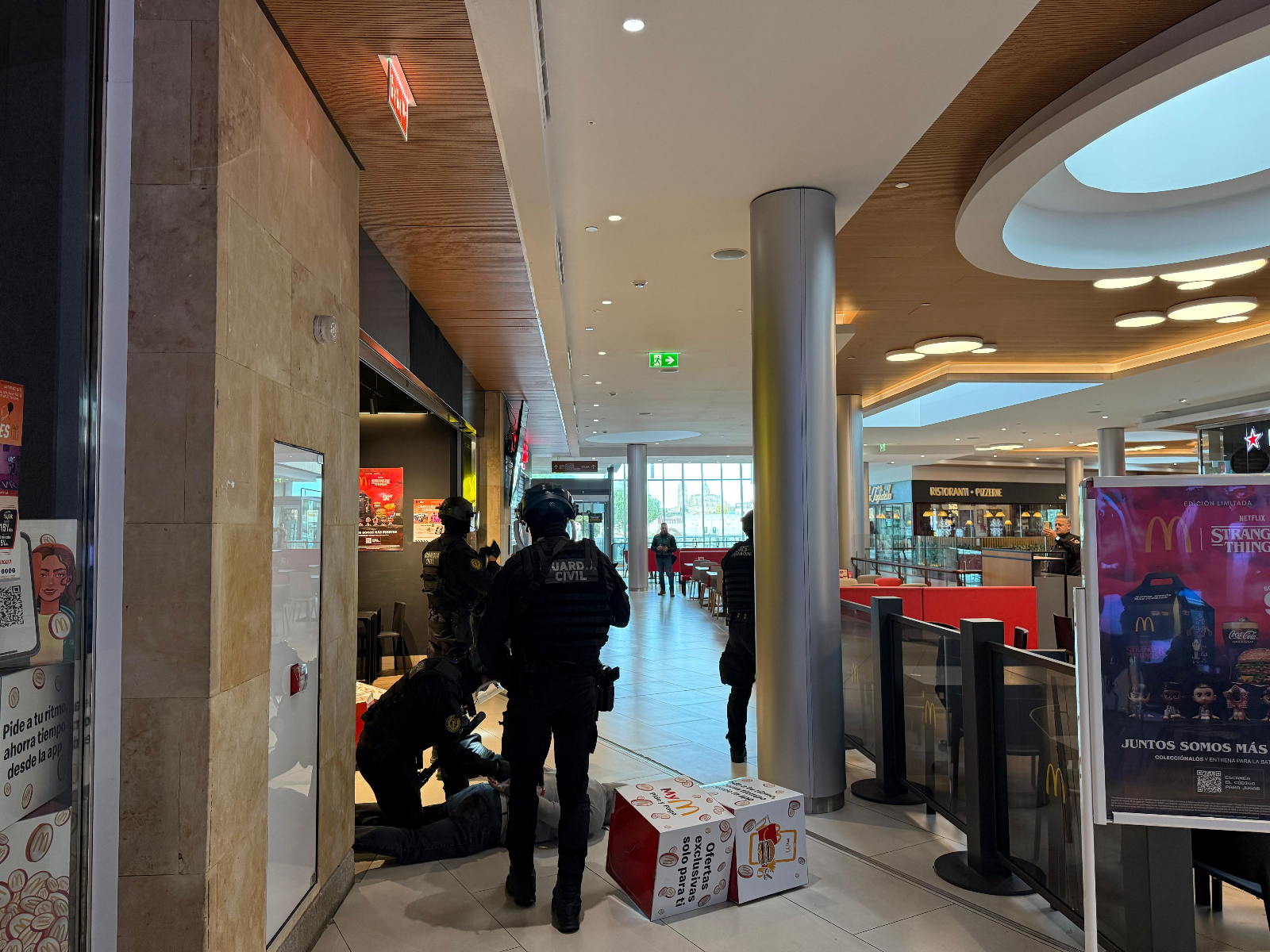 FOTOS | Así se frena un atentado terrorista en Salamanca: Drones, un helicóptero y unidades de élite en este simulacro de la Guardia Civil 