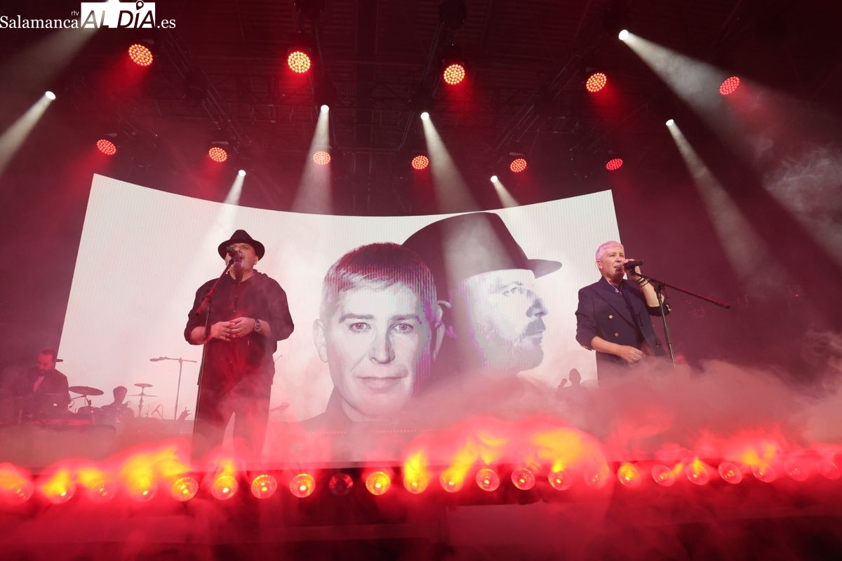 VÍDEO Y FOTOS | Salamanca se rinde a Pecos: un lleno total para celebrar 45 años de historia musical
