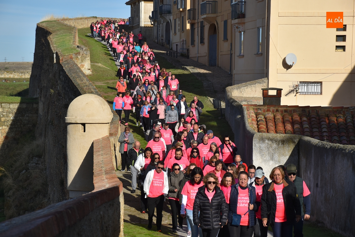 La Marcha contra el Cáncer vuelve a crecer llegando hasta los 635 participantes