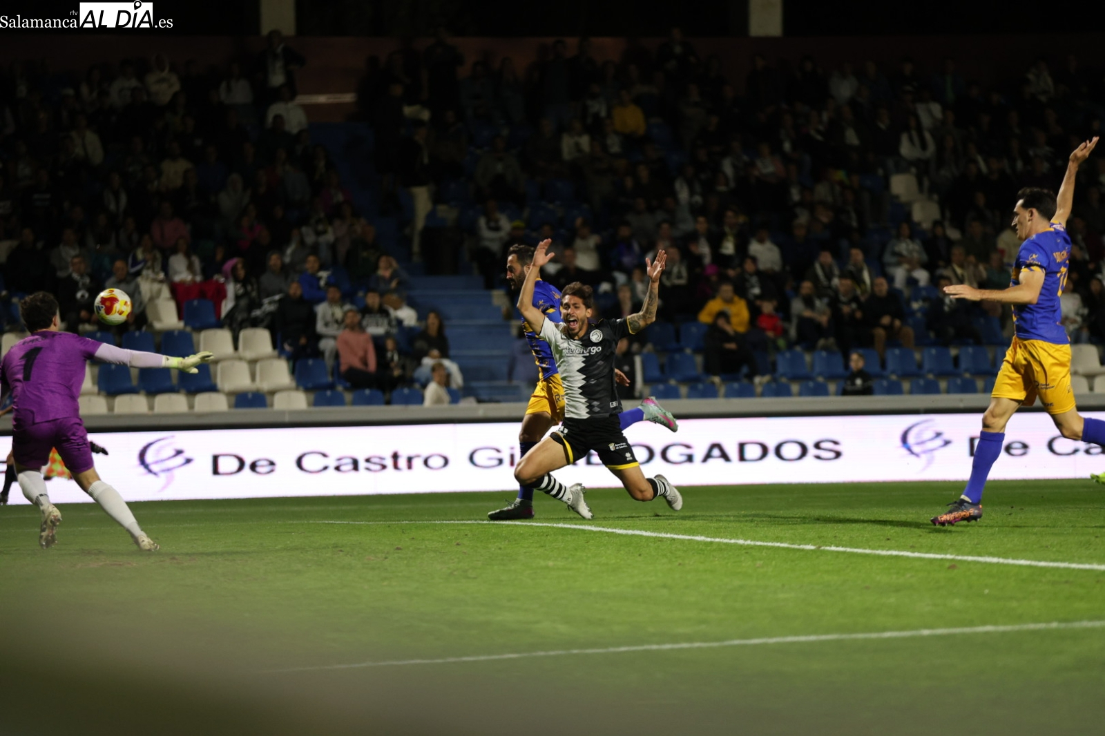 El Unionistas - Real Madrid Castilla, fijado en viernes por la noche