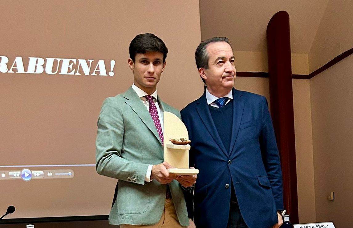 Manuel Diosleguarde recoge el Tostón de Oro como triunfador en Arévalo