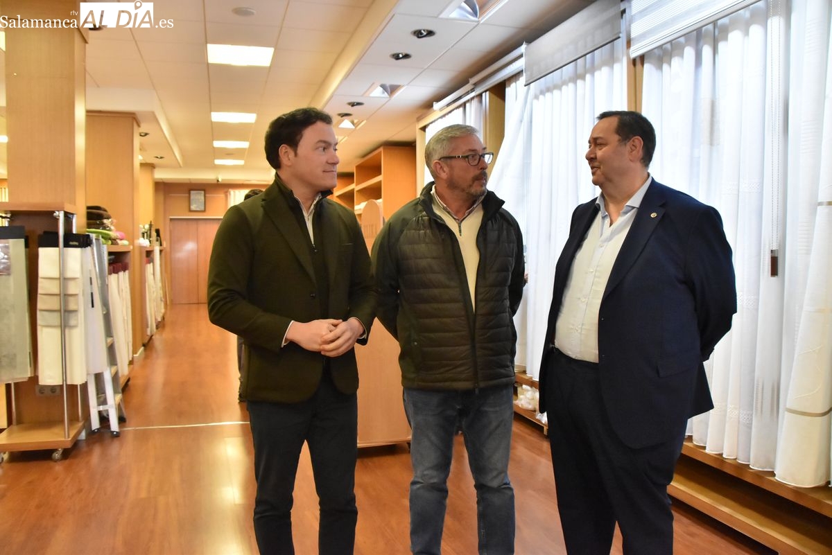 FOTOS | AESCO y el Ayuntamiento inician en Garrido una ronda de visitas para impulsar el comercio de barrio