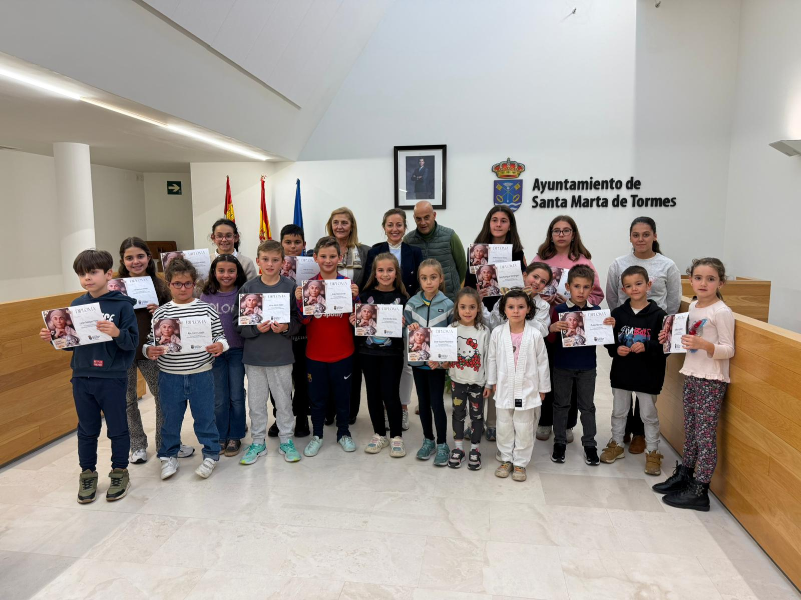 Santa Marta premia la creatividad escolar en el centenario de Martín Gaite
