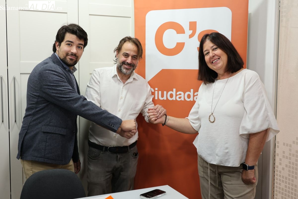 Castaño vuelve para resucitar a Cs y carga contra la política apolillada de Salamanca