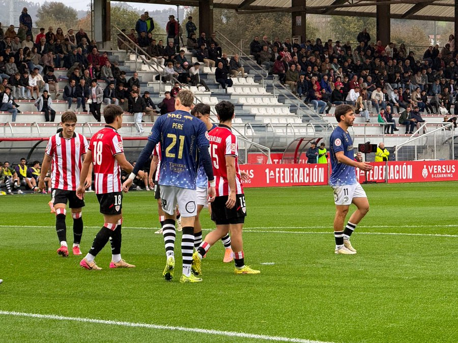 VÍDEO | Unionistas se abona al cerocerismo en Lezama y firma las tablas con el Bilbao Athletic en un final de locura (0-0)