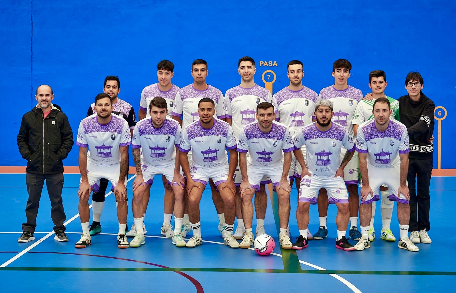 El Bracamonte FS  arrasa y logra una importante victoria 7-2 ante el CD Miróbriga