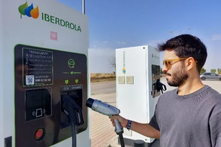 Peñaranda en Común pide ampliar los puntos de suministro de carga eléctrica para vehículos