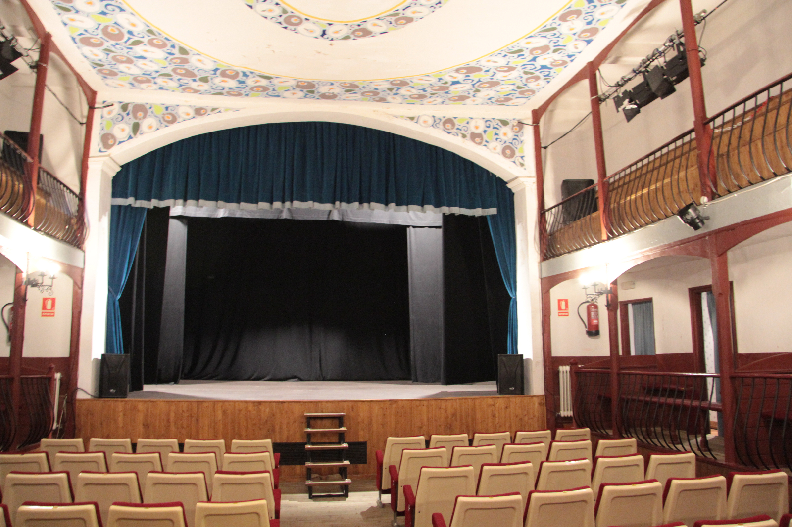 El teatro León Felipe de Sequeros, el escenario de la mejor visita