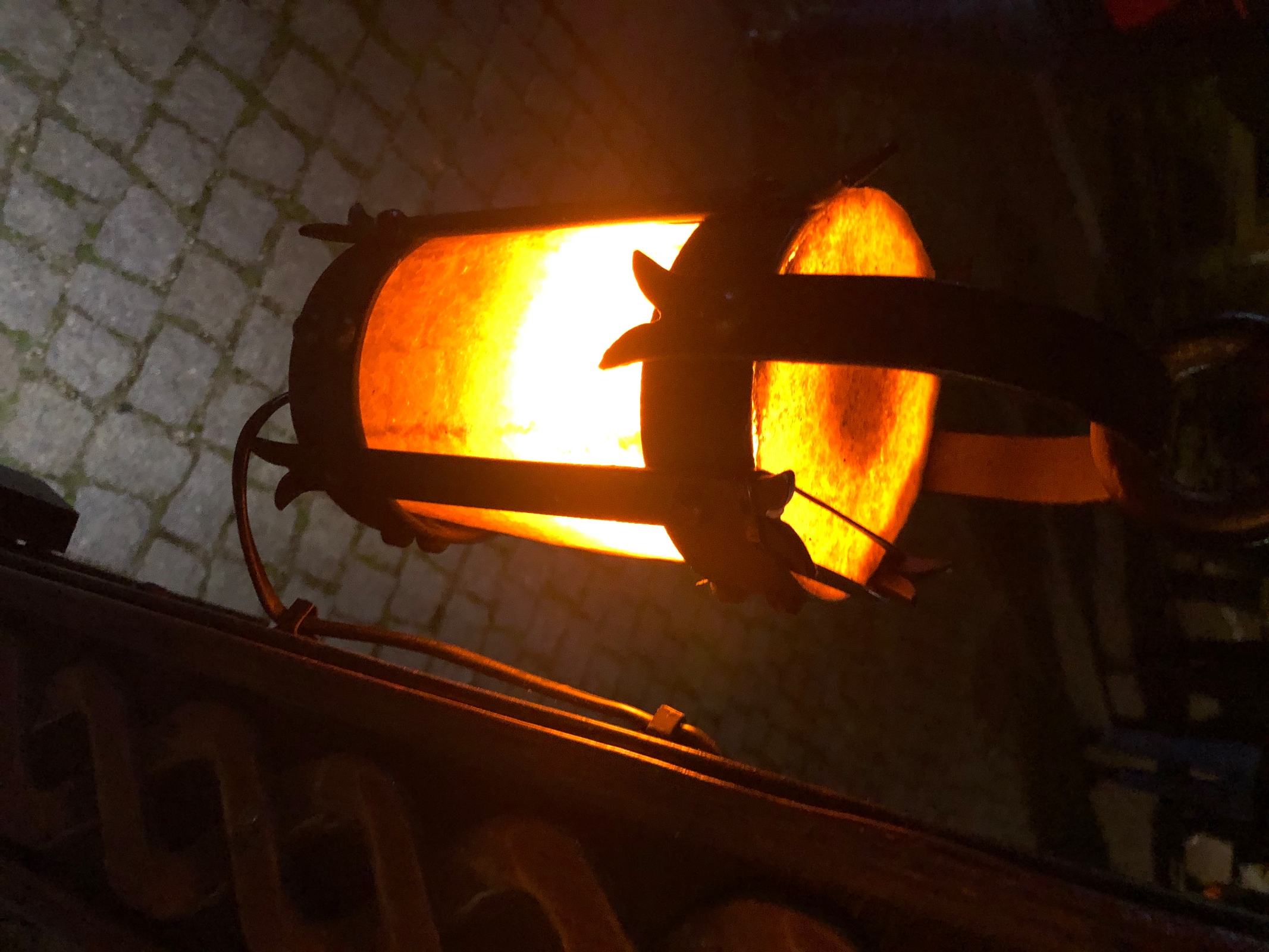 Entre a sombra e a luz: a empatia no crepúsculo da humanidade 