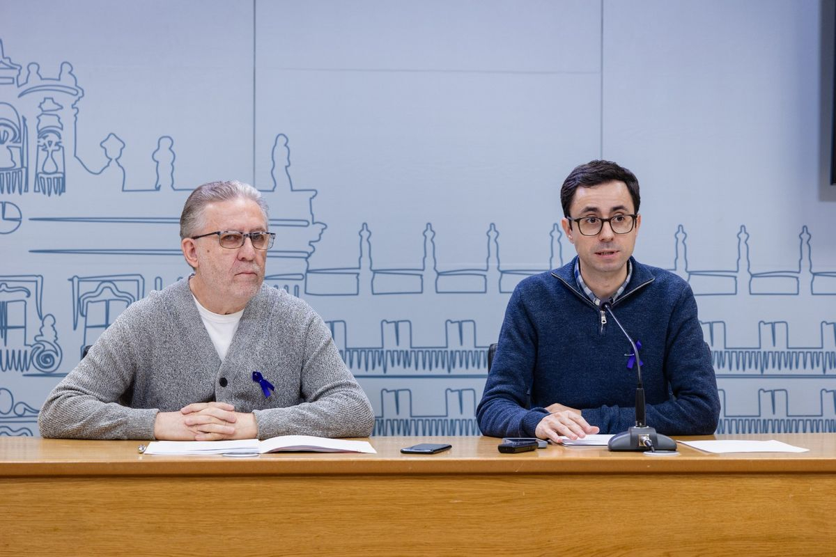 El PSOE califica las Ordenanzas Fiscales de 2026 de oportunidad perdida y exige medidas contra el Carbayazo de la basura